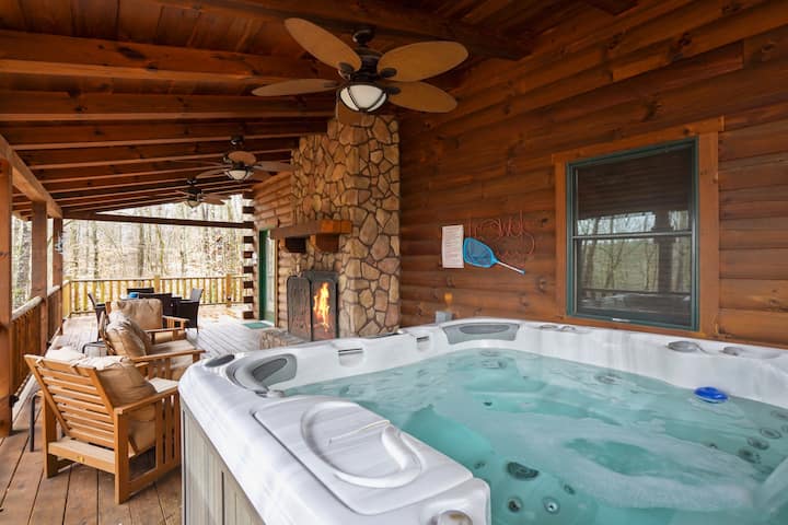 Fireside Cabin | Hocking Hills, Hot Tub, Sleeps 8 - Cabins for