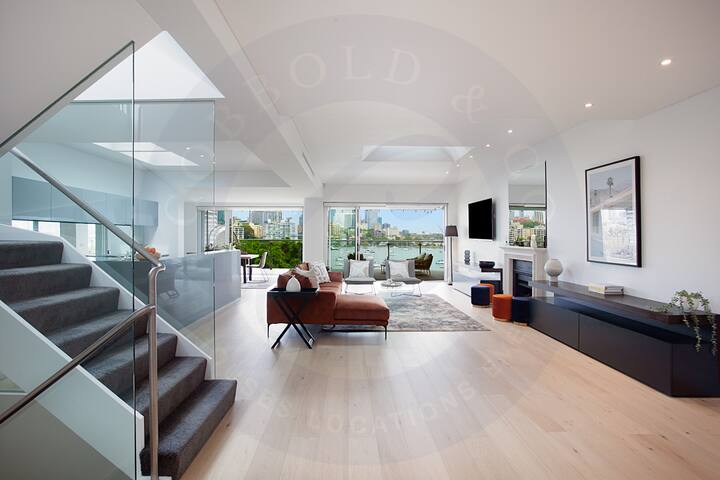Kanangra – A Superb House on Sydney Harbour gallery image 5