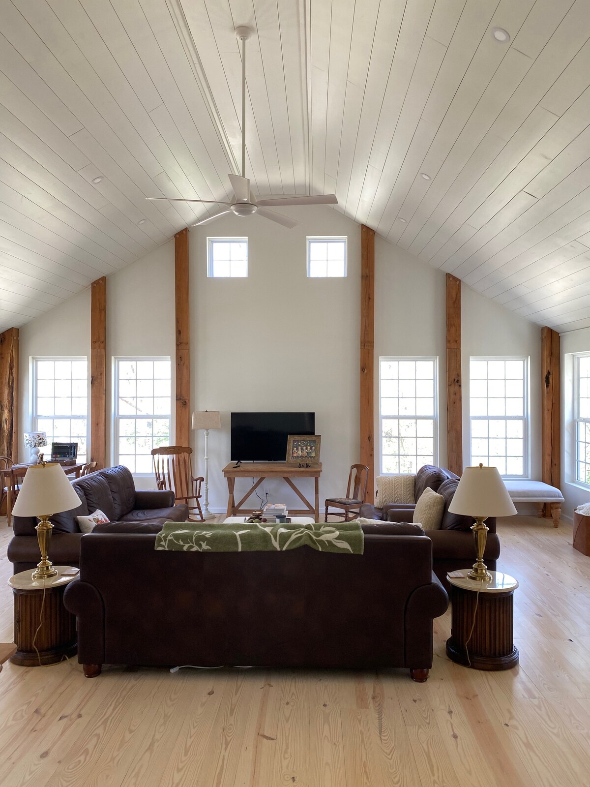 Large Farmhouse- perfect for families