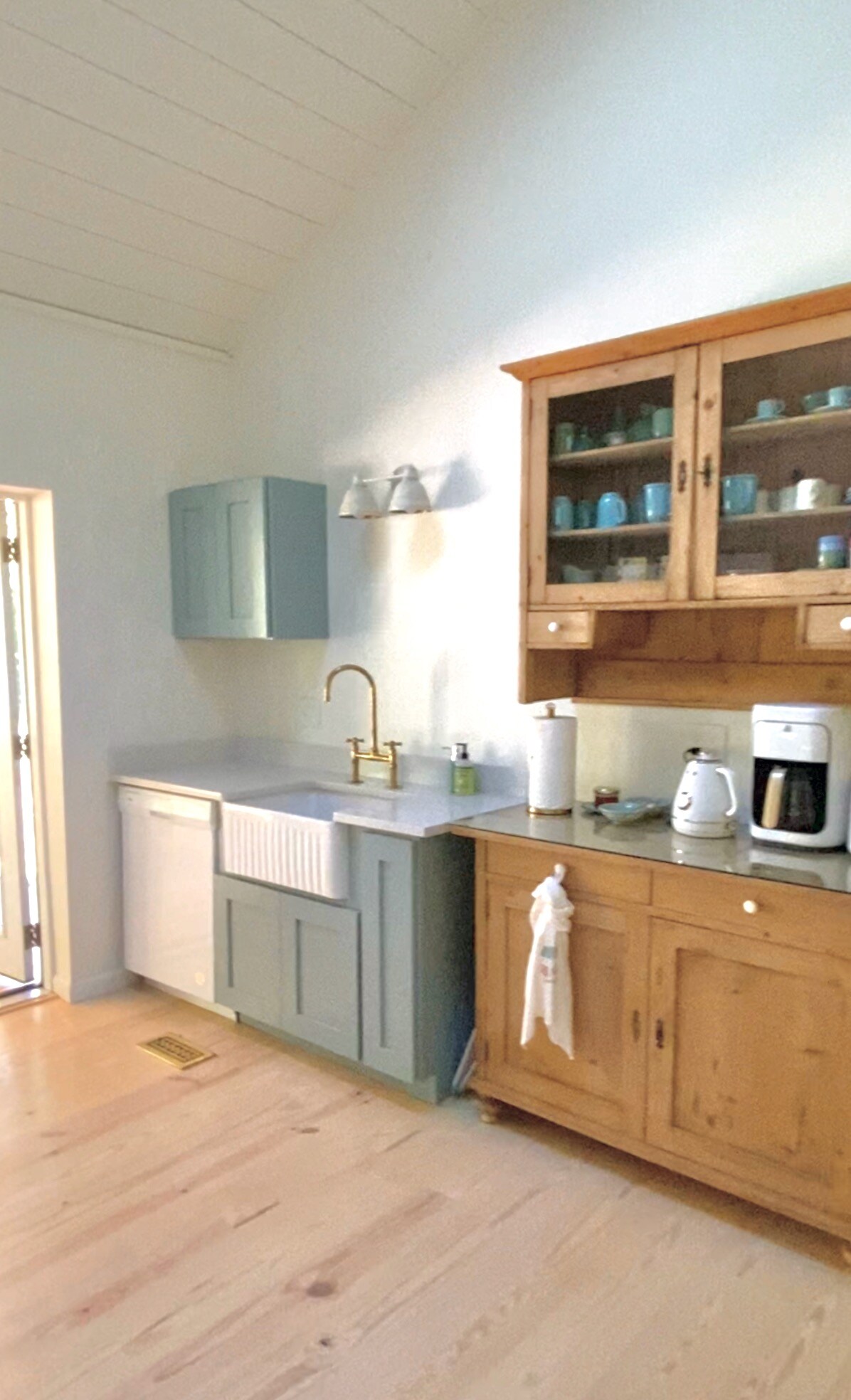 Large Farmhouse- perfect for families