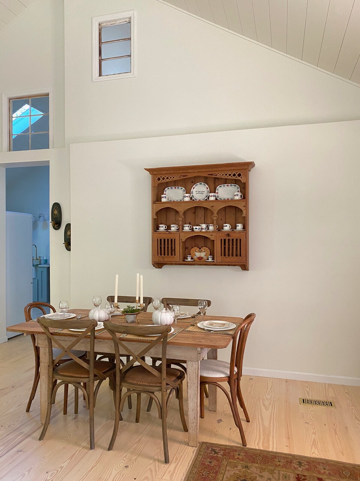 Large Farmhouse- perfect for families