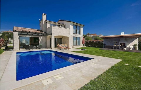 Top performing Airbnb: Villa Baratto in Katun Cattuni