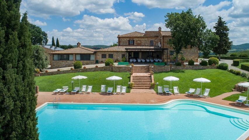 To Tuscany managed Airbnb listing 2