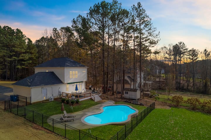 image 37 of 51, Cozy up at the Crystal Oasis.