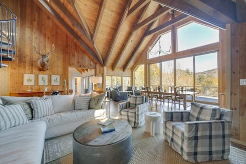 Stunning Cashiers Vacation Home w/ Mountain Views!