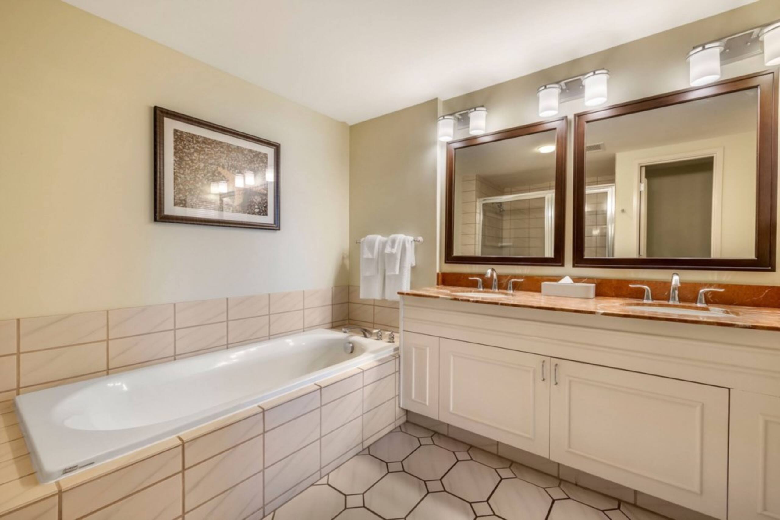 Resort in Koloa · ★5.0 · 2 bedrooms · 4 beds · 2 private baths - Image 5