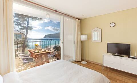 Warm and comfortable place in Anmyeongdo Room 205 (Ocean View)