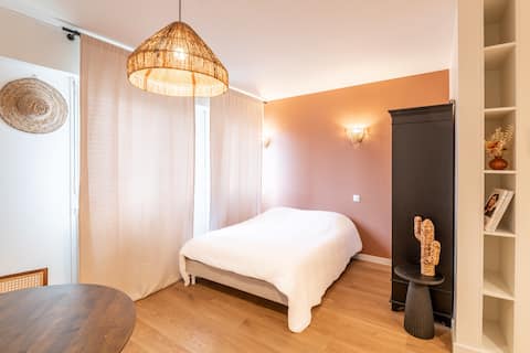 Airbnb performant: M034*Bohemian studio apartment in city center à Annemasse