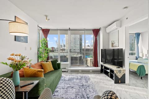 BC Place & Rogers Arena Central | Modern w/ AC