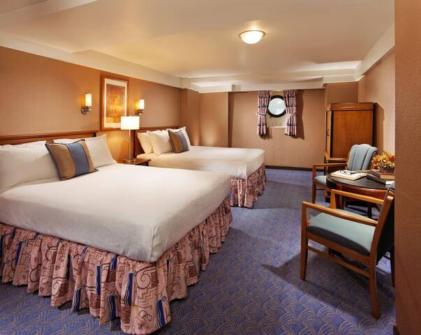 Vintage Voyage! 4 Comfortable Units, Pets Allowed!