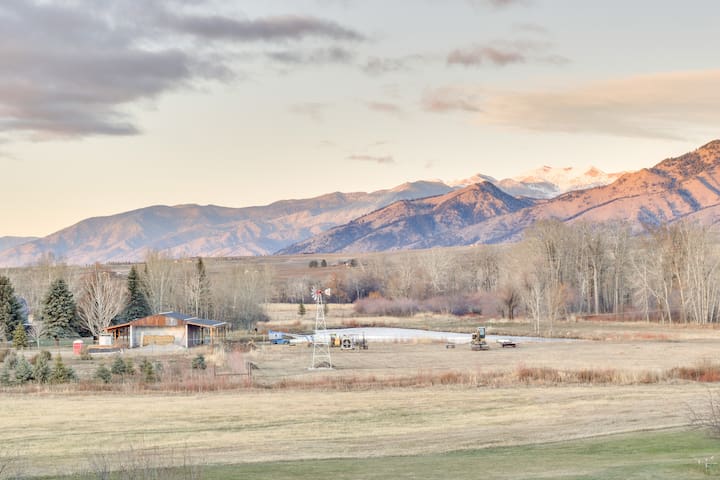 Modern Bozeman Escape w/ Bridger Mountain Views! gallery image 3