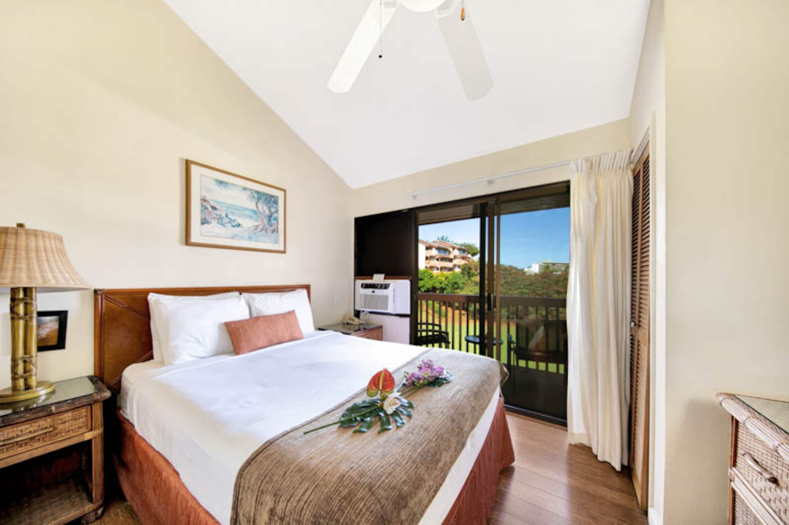Condo in Lihue · ★4.4 · 2 bedrooms · 3 beds · 1.5 shared baths - Image 13