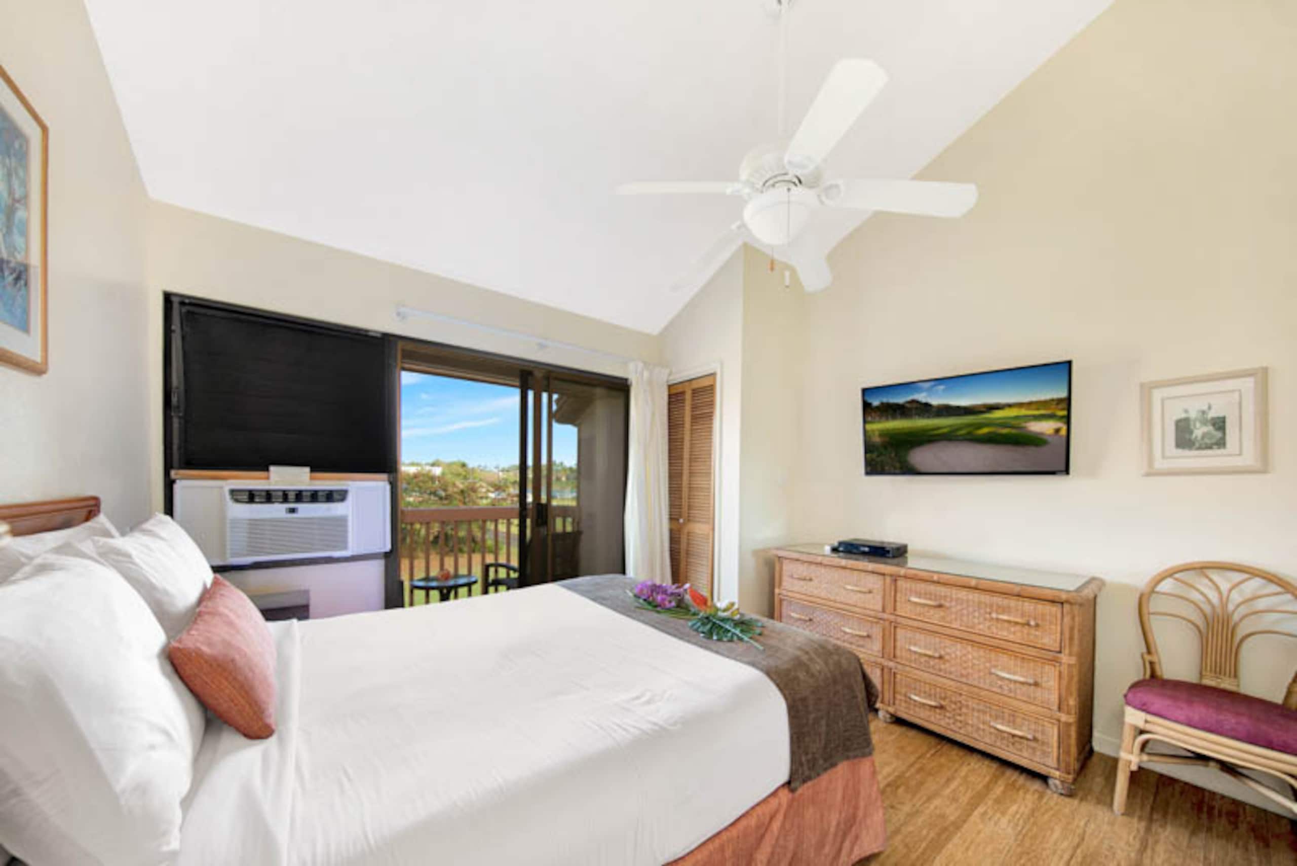 Condo in Lihue · ★4.4 · 2 bedrooms · 3 beds · 1.5 shared baths - Image 14
