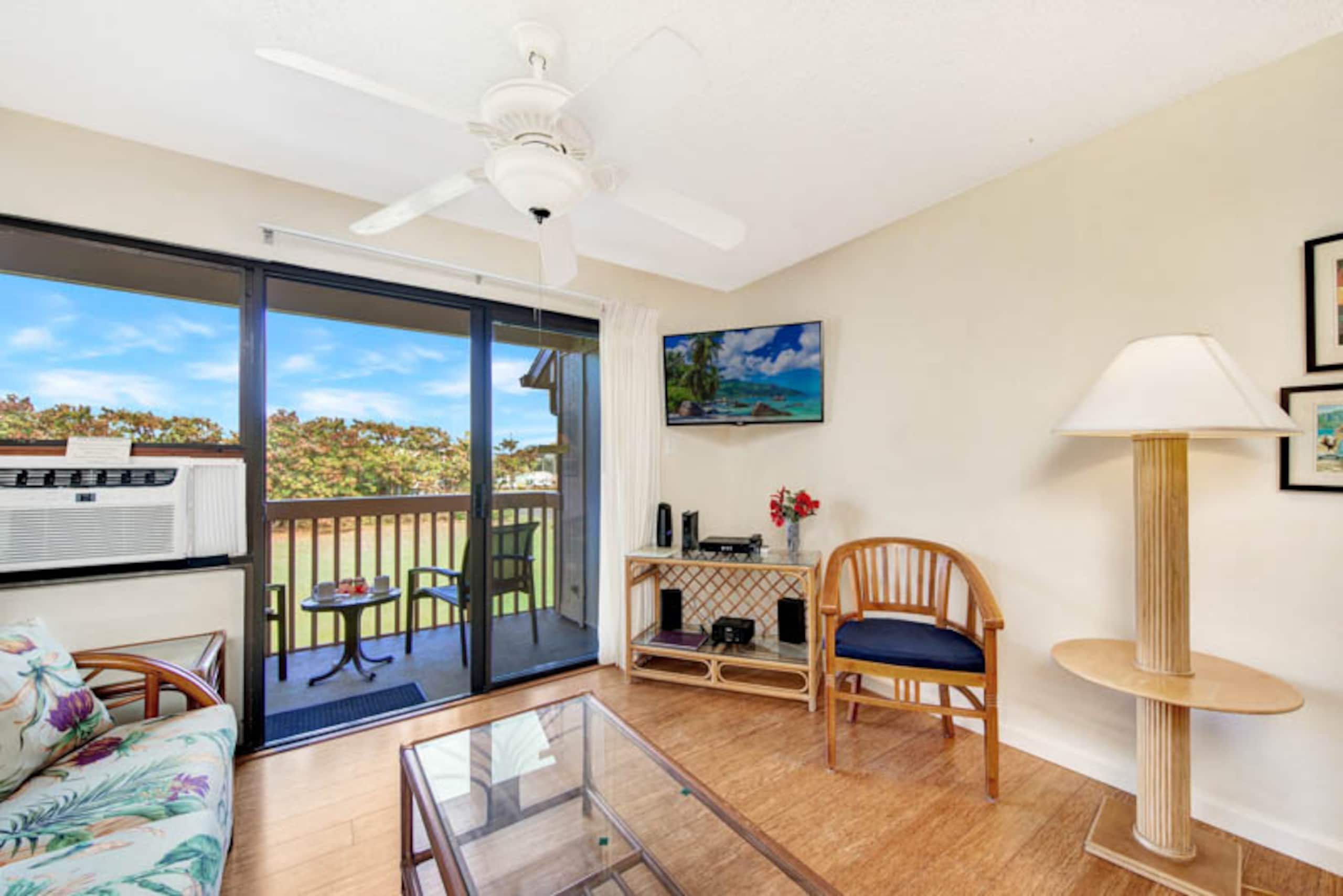 Condo in Lihue · ★4.4 · 2 bedrooms · 3 beds · 1.5 shared baths - Image 8