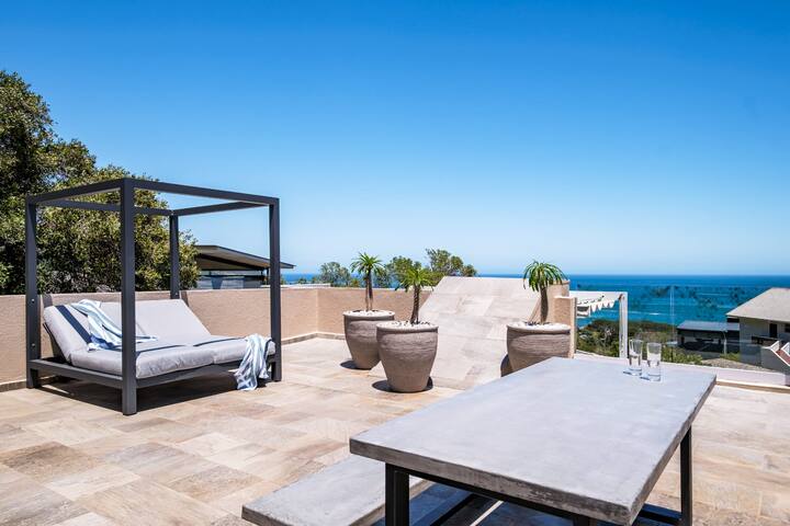 Seaside Escape Apartment Sea La View gallery image 5