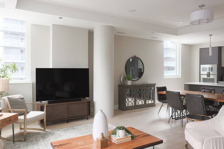 Luxury Loft Collection 02 – Terrace – River North gallery image 5