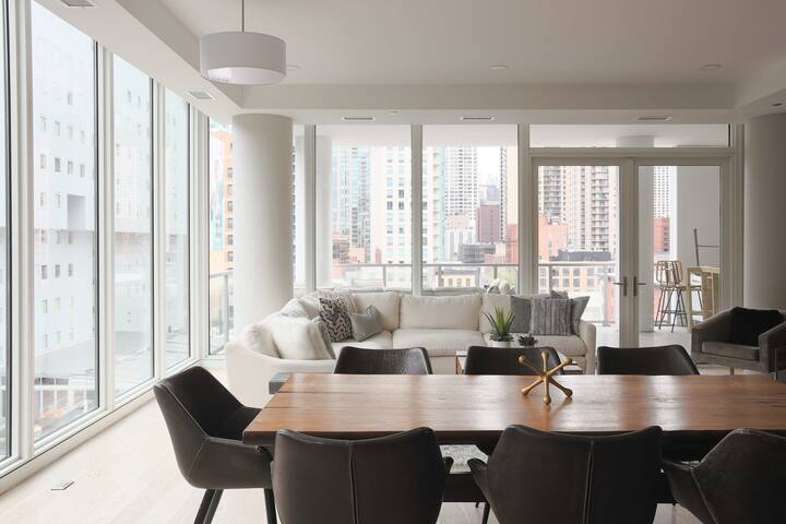 Luxury Loft Collection 03 – Terrace – River North gallery image 5