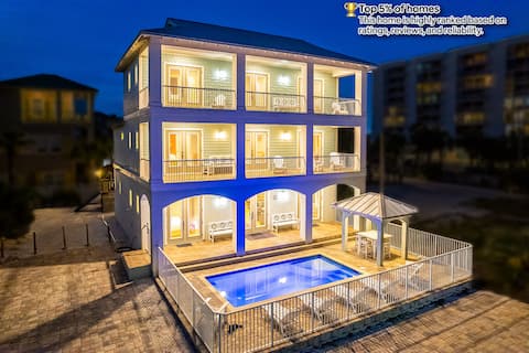 Sleeps 25/Gulf views/Saltwater pool/Across beach