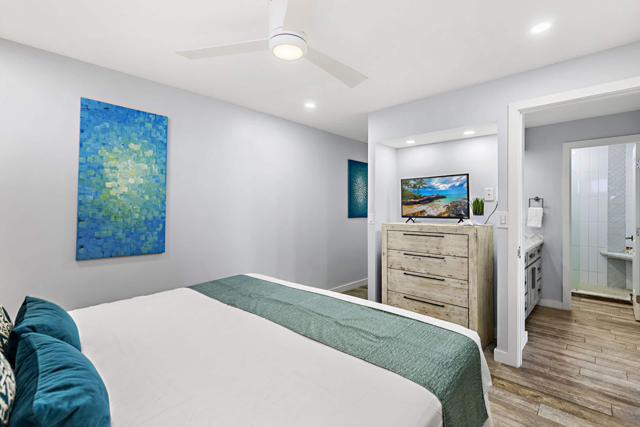 Condo in Lahaina · ★4.73 · 2 bedrooms · 3 beds · 2 private baths - Image 24