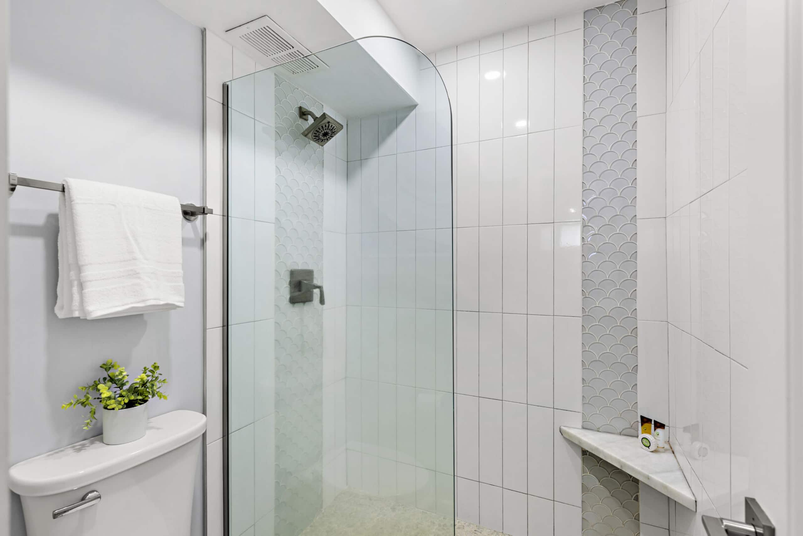 Condo in Lahaina · ★4.73 · 2 bedrooms · 3 beds · 2 private baths - Image 21