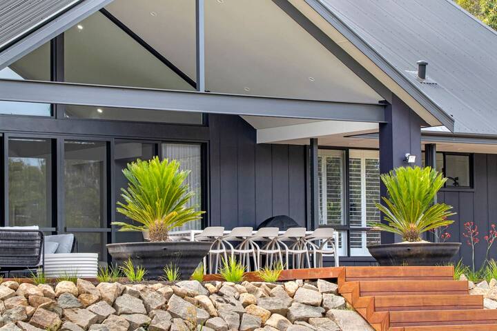 Burnside Barnhouse – Brand New 5 Star Luxury gallery image 3