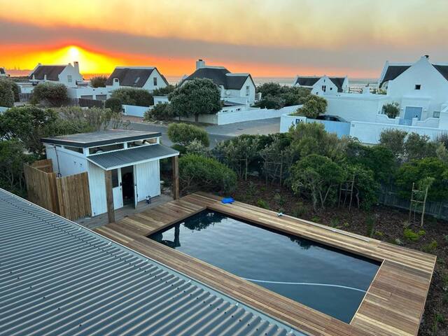 The Oystercatcher gallery image 2