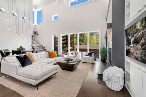 The Spring Retreat | <1mi to Dickson St & UofA