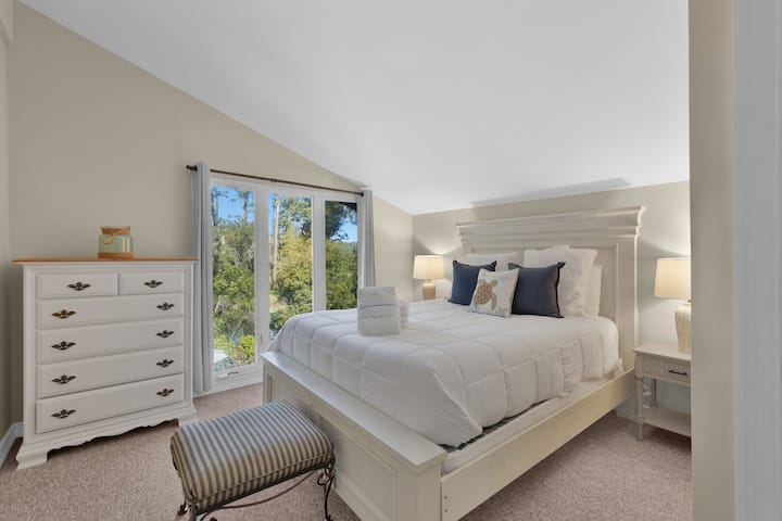 Spavaća soba 3, glavna razina: udoban bračni krevet