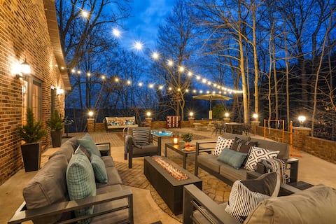 Daybed-PetsOK-Hottub-EpicGameroom-SunsetViews