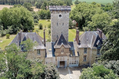 Tour du Bignon sleeps 30, 2 cottages 15