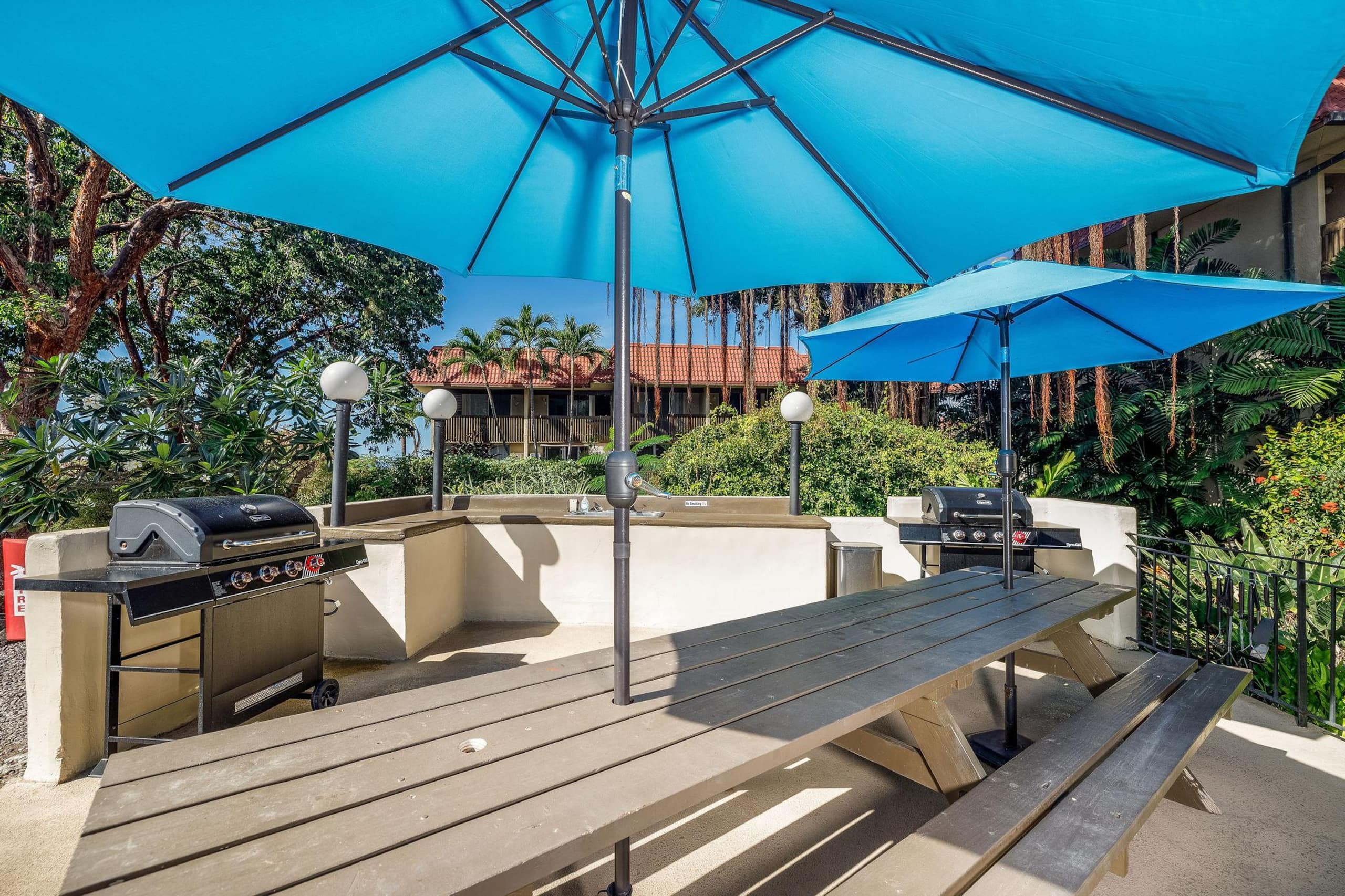 Condo in Kailua-Kona · ★5.0 · 2 bedrooms · 3 beds · 2 private baths - Image 42