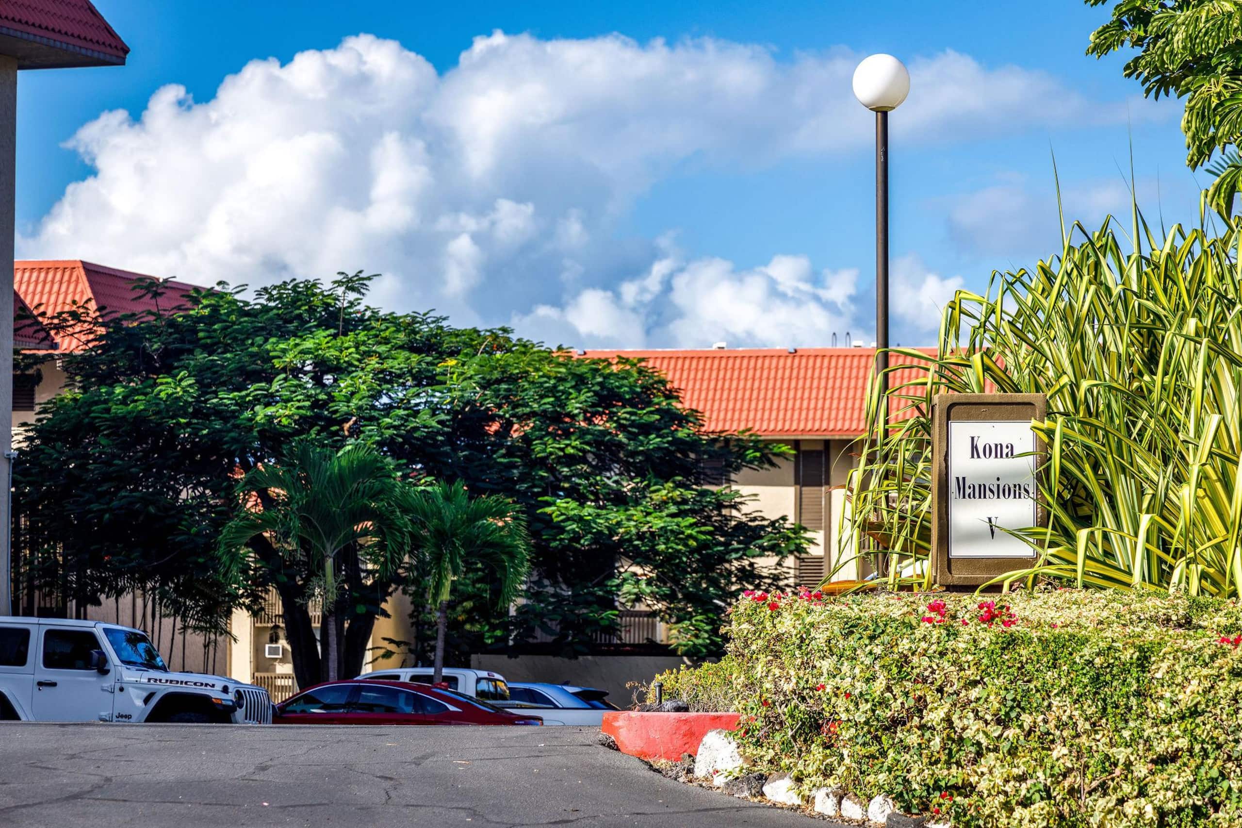 Condo in Kailua-Kona · ★5.0 · 2 bedrooms · 3 beds · 2 private baths - Image 35