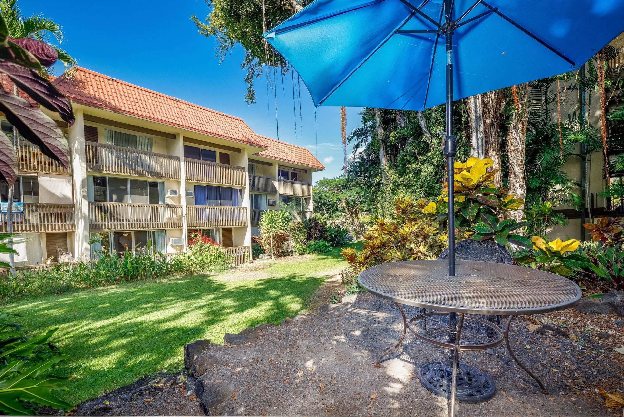 Condo in Kailua-Kona · ★5.0 · 2 bedrooms · 3 beds · 2 private baths - Image 38