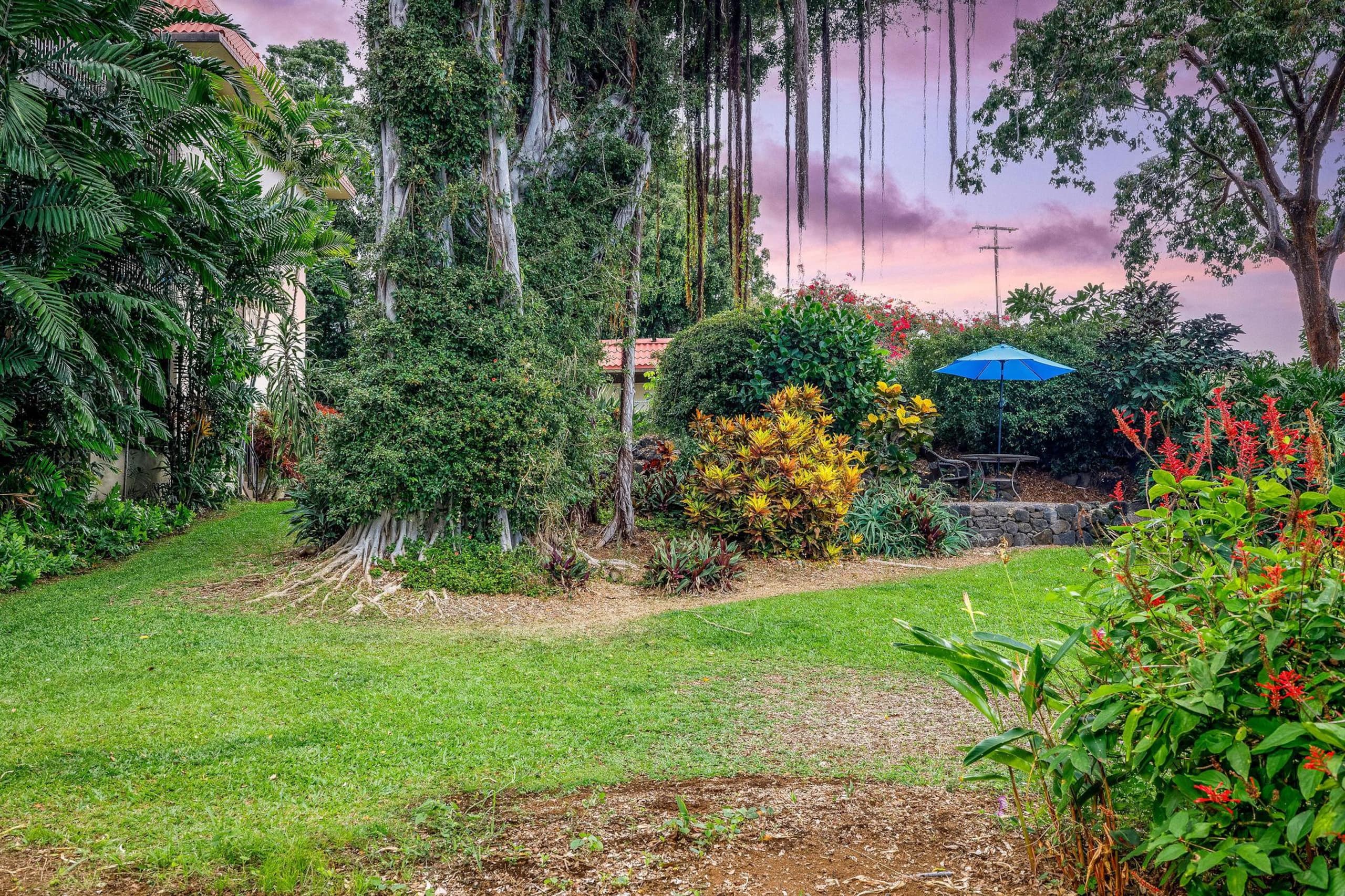 Condo in Kailua-Kona · ★5.0 · 2 bedrooms · 3 beds · 2 private baths - Image 30