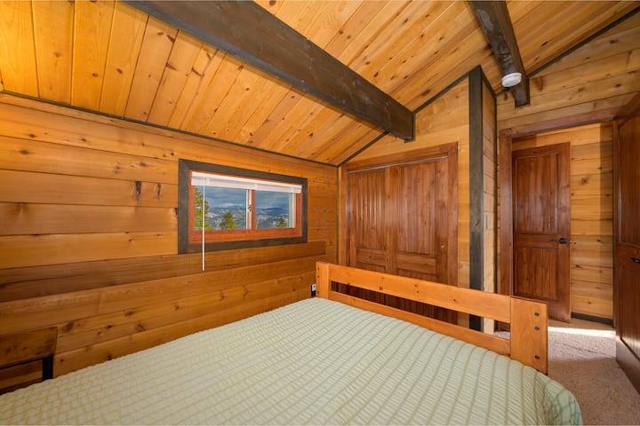 مدخل غرفة النوم الثانية في شقة ستاي وينتر بارك 273 فالين روك