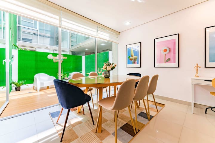 2 Condos in La Roma w/Parking, Perfect for Groups