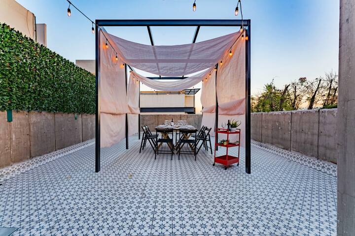 Best for Groups in Roma w/Private Roof Lounge gallery image 5