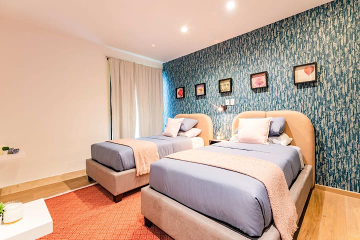 El dormitorio 4 tiene 2 camas individuales.