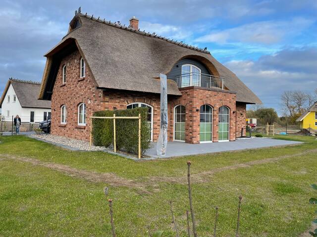 Weibrecht Rügen GmbH managed Airbnb listing 2