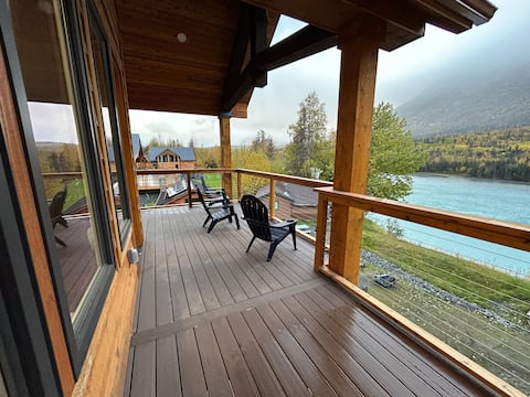 Grizzly Ridge - Alaska View