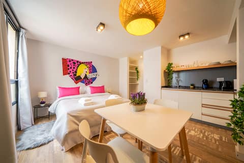 Fliphaus + Chic Haus - 9 Lux Units 36 pax