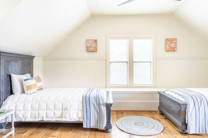 საძინებელი 4