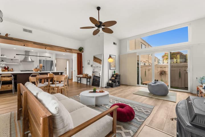 Cozy & Bright Japanese Inspired Modern Home - Santa Clara, CA