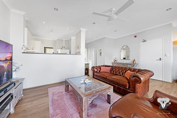 KozyGuru | Cronulla | 1 Bed Apt next to Beach