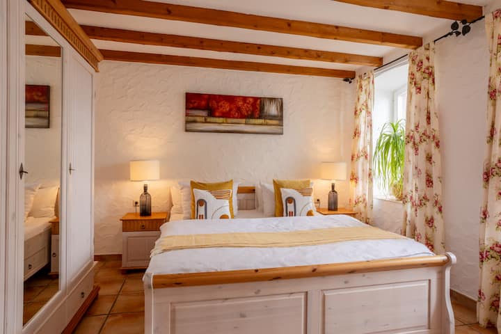 Quarto mobiliado com amor – quem dorme em qual?