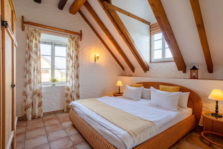 Quarto mobiliado com amor – quem dorme em qual?