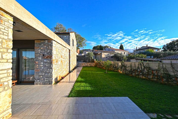Nautilus managed Airbnb listing 3