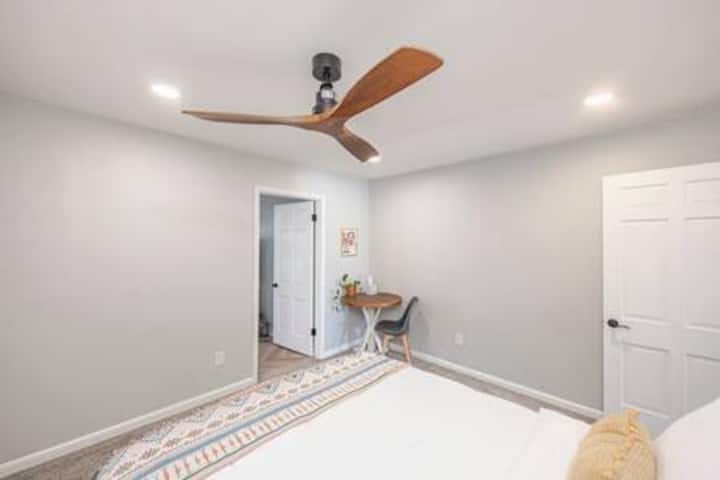 Ec95caef 28bf 49bc a264 d611063ee633