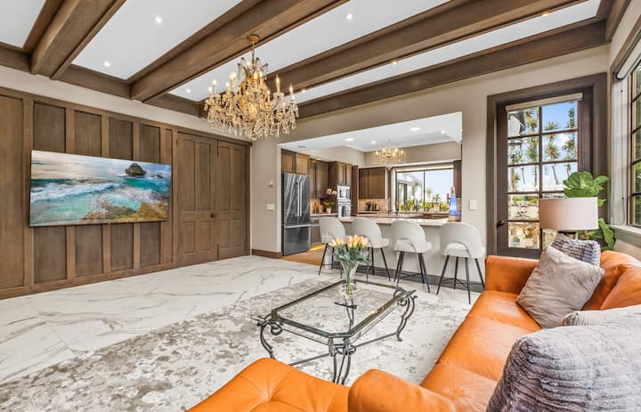 Tudor Revival Castle With Bay Views 5bd 5 Bath - Tiburon, CA