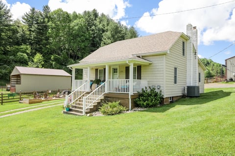 Buffalo Mountain Getaway Cottage